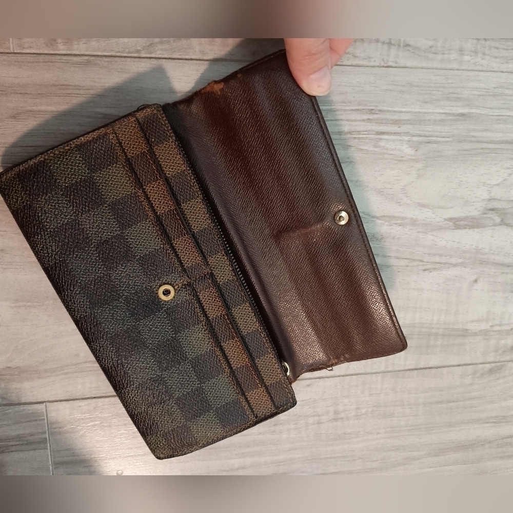 Louis Vuitton Authentic Damier Ebene Canvas Long Wallet - Picture 7 of 14